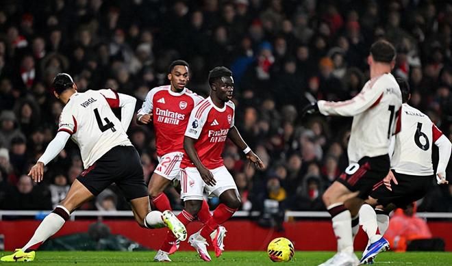 Arsenal empata 0-0 com o Liverpool em um empate tenso no Emirates, encerrando sua sequência de cinco vitórias e expondo falhas ofensivas